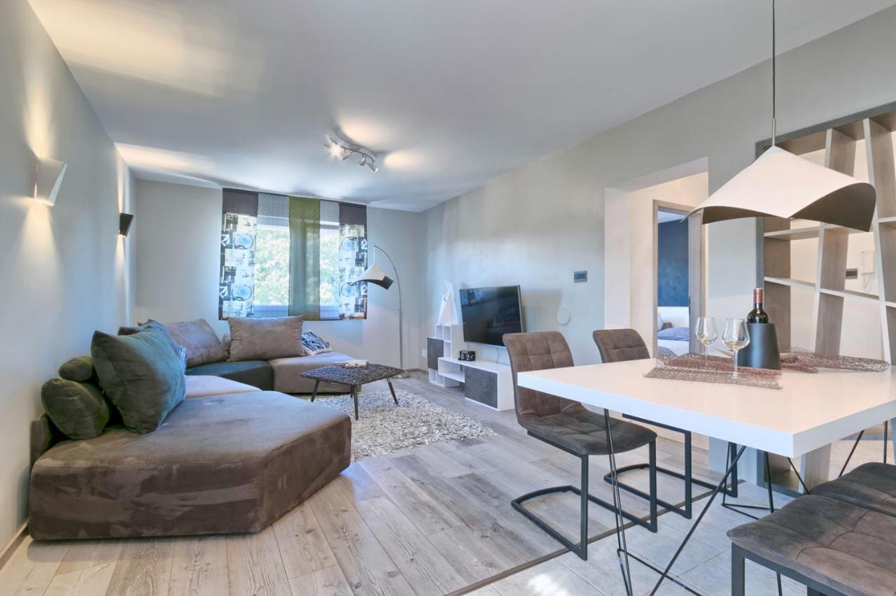 Modern Oasis Apartment Пула Экстерьер фото