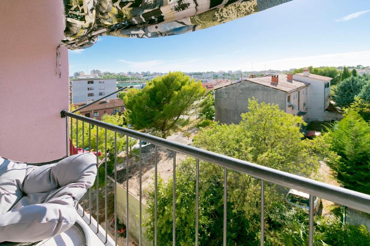 Modern Oasis Apartment Пула Экстерьер фото