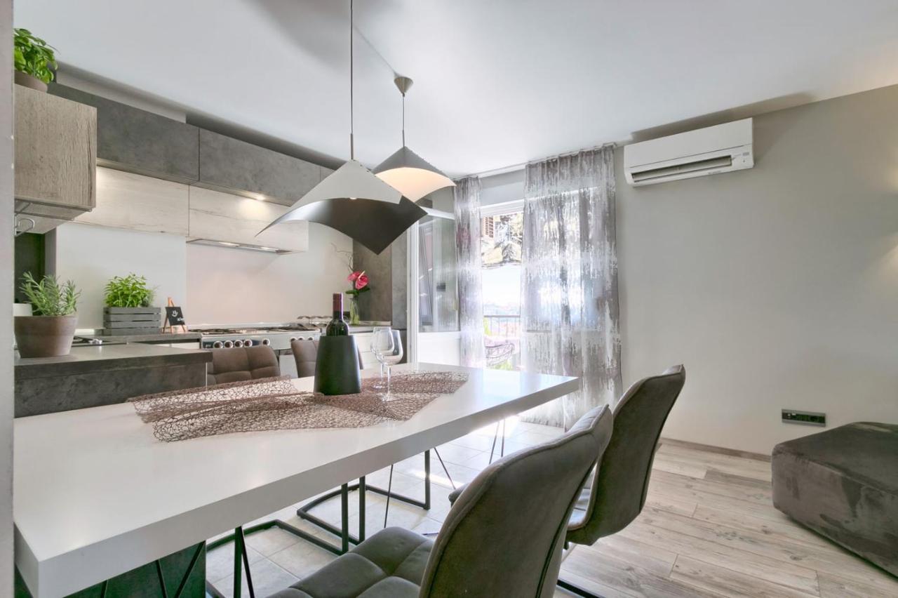 Modern Oasis Apartment Пула Экстерьер фото
