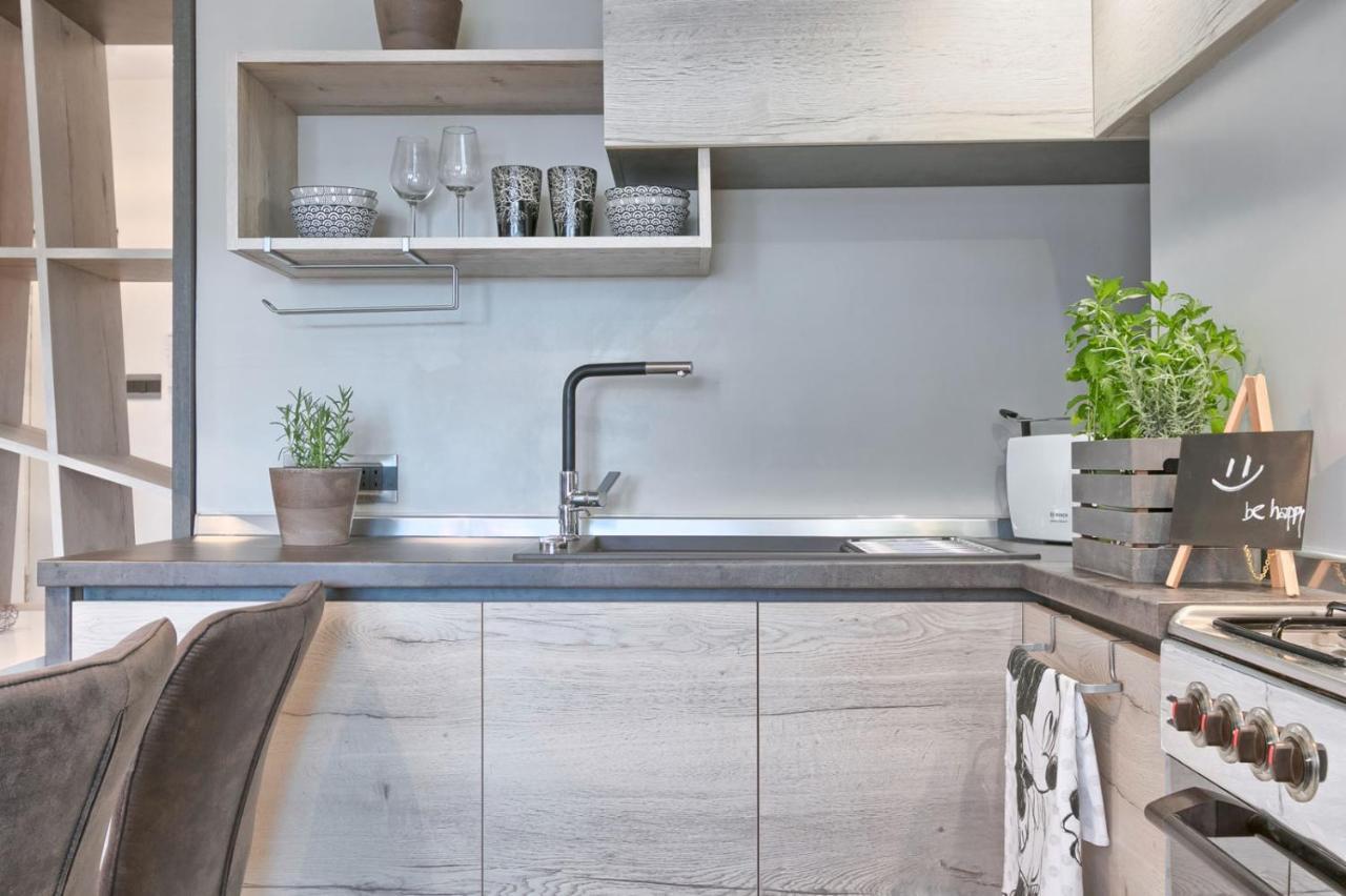 Modern Oasis Apartment Пула Экстерьер фото